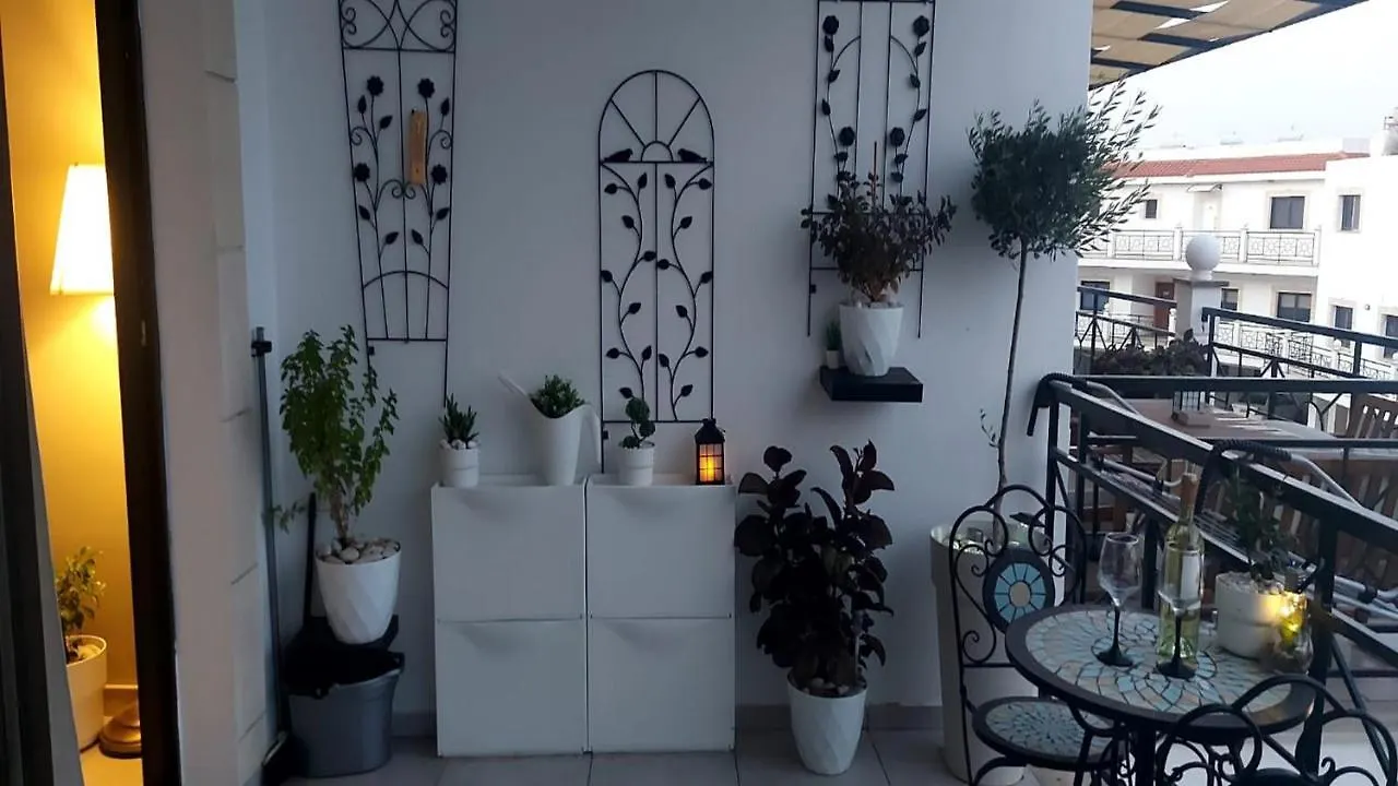 Paramount Gardens Resorts C202 Ларнака 0*,  Кипр