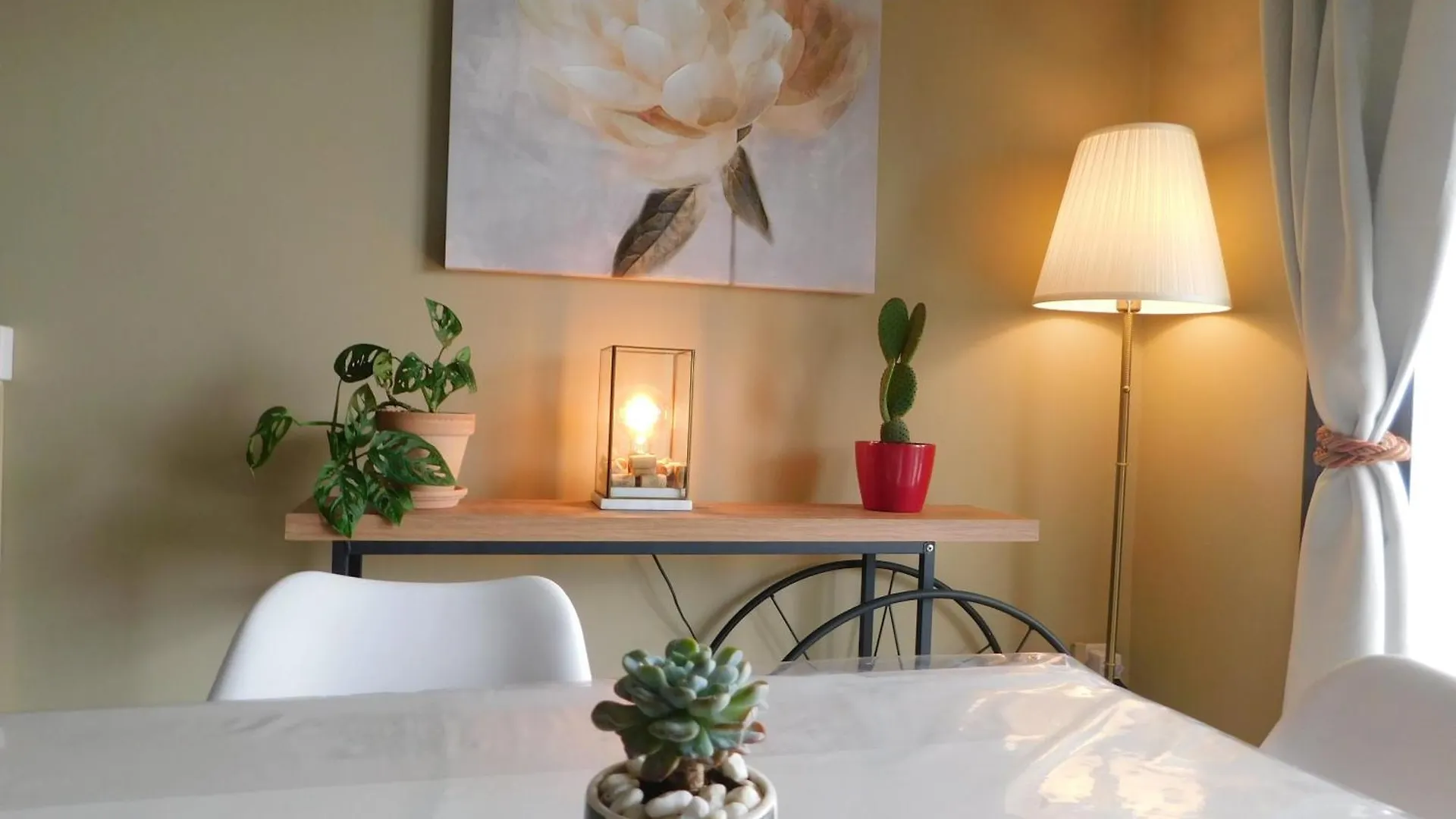 Paramount Gardens Resorts C202 Ларнака Апартаменты